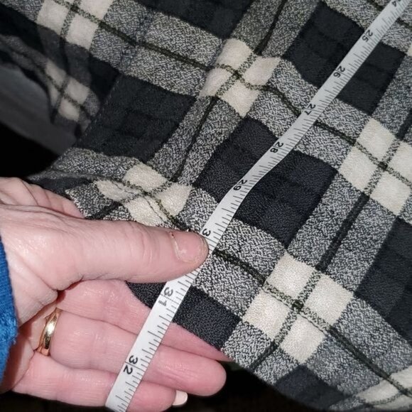 Levi's Jeans Grey & White Plaid Casual Button Down Long Sleeve Sz M Shirt - Picture 10 of 11